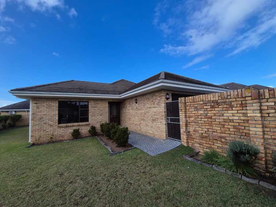3 Bedroom Property for Sale in Weybridge Park Eastern Cape